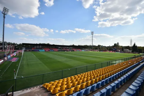When will "Kryvbas" and "Kharkiv" play? The clubs cannot agree on a new date