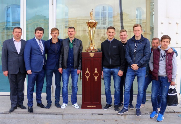 Презентация Кубка Украины с участием руководства и футболистов "Металлиста 1925"