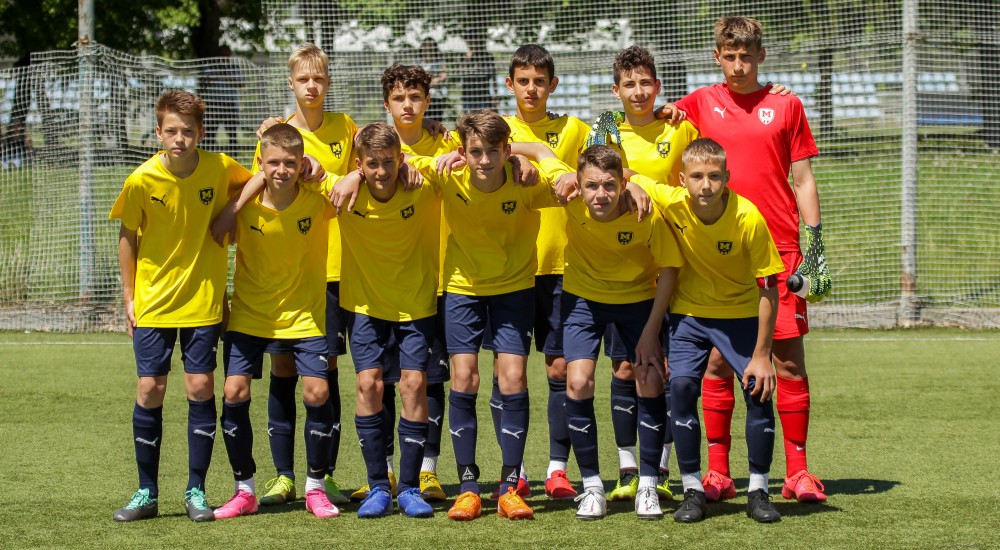 U-14. "Металіст 1925" мінімально поступається "Зірці"