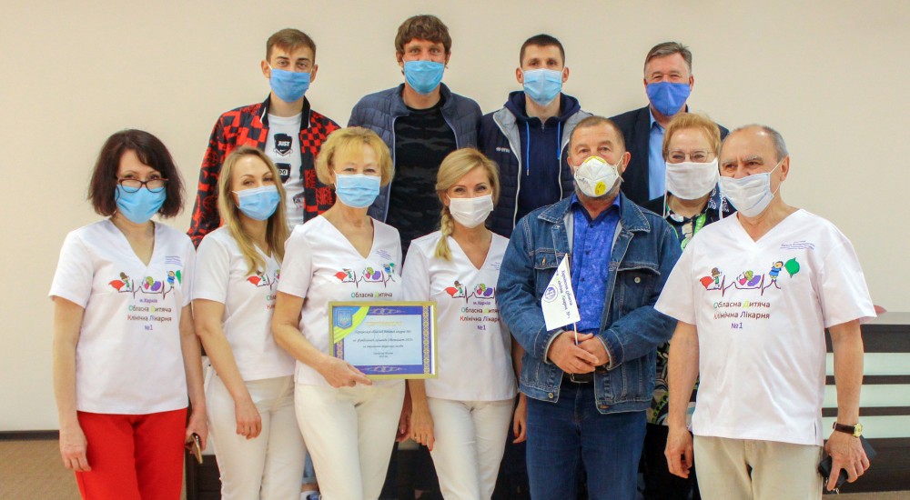 Проект "Червона лінія життя" до Міжнародного дня захисту дітей